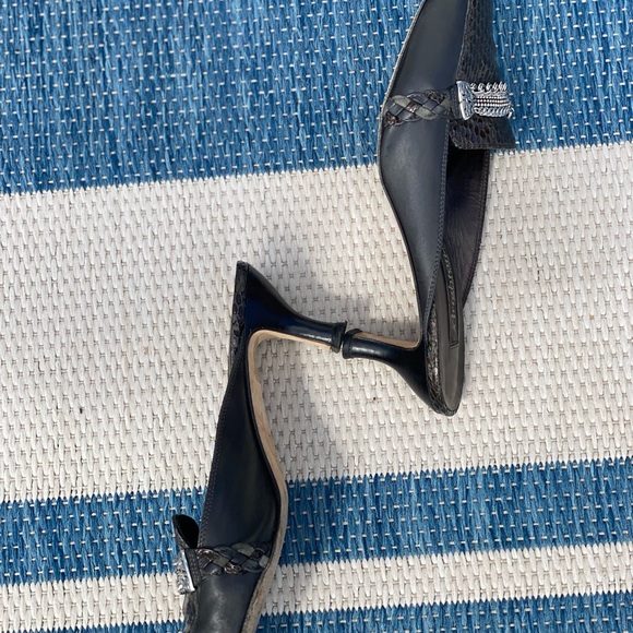 Brighton Womens Snakeskin Leather kitten heel slides with Amazing silver detail! - Picture 4 of 7